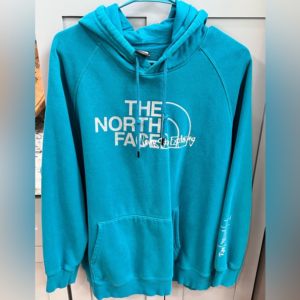 North face hoodie size XL